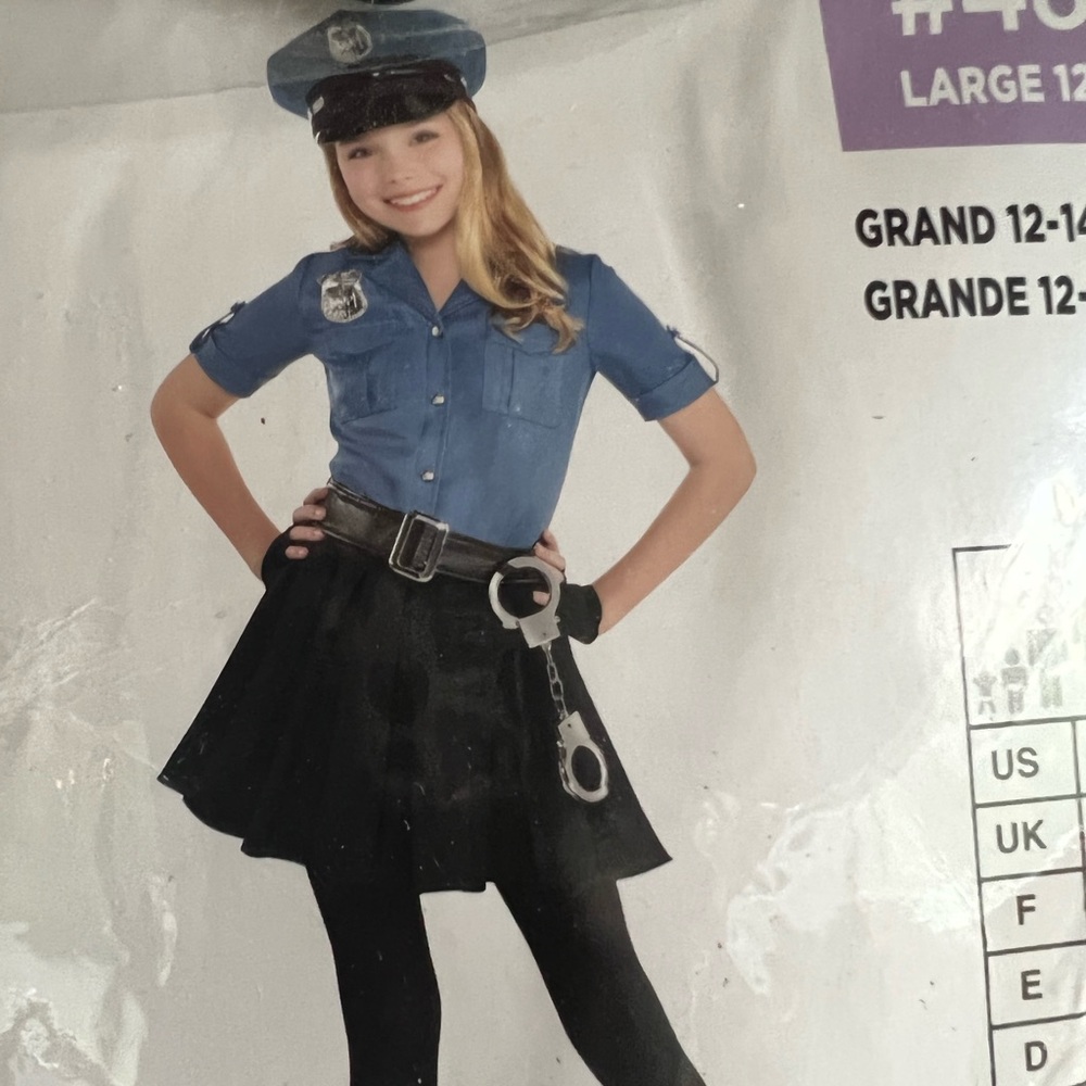 Halloween costume Cutie Cop 12-14 all included